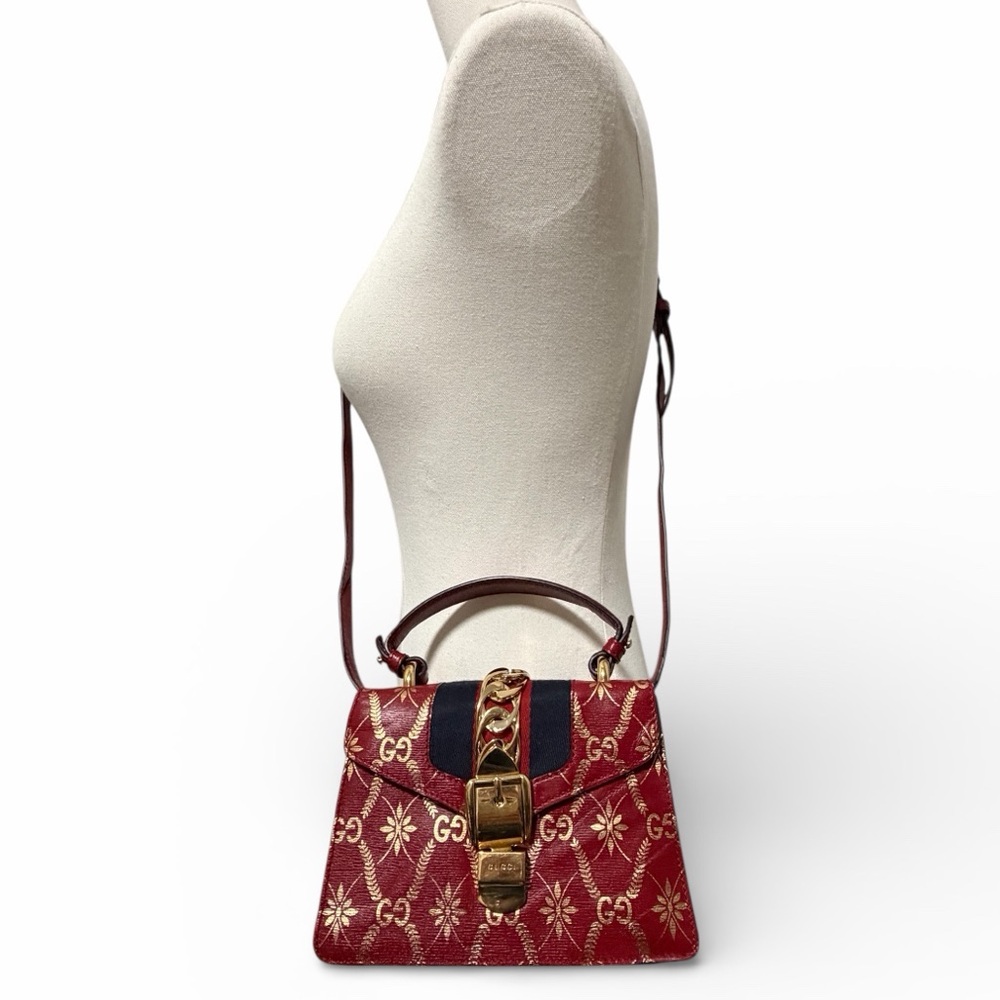 Gucci Sylvie Textured Gold Foil Pattern Mini Top Handle Bag – Hibiscus Red - Picture 3 of 16